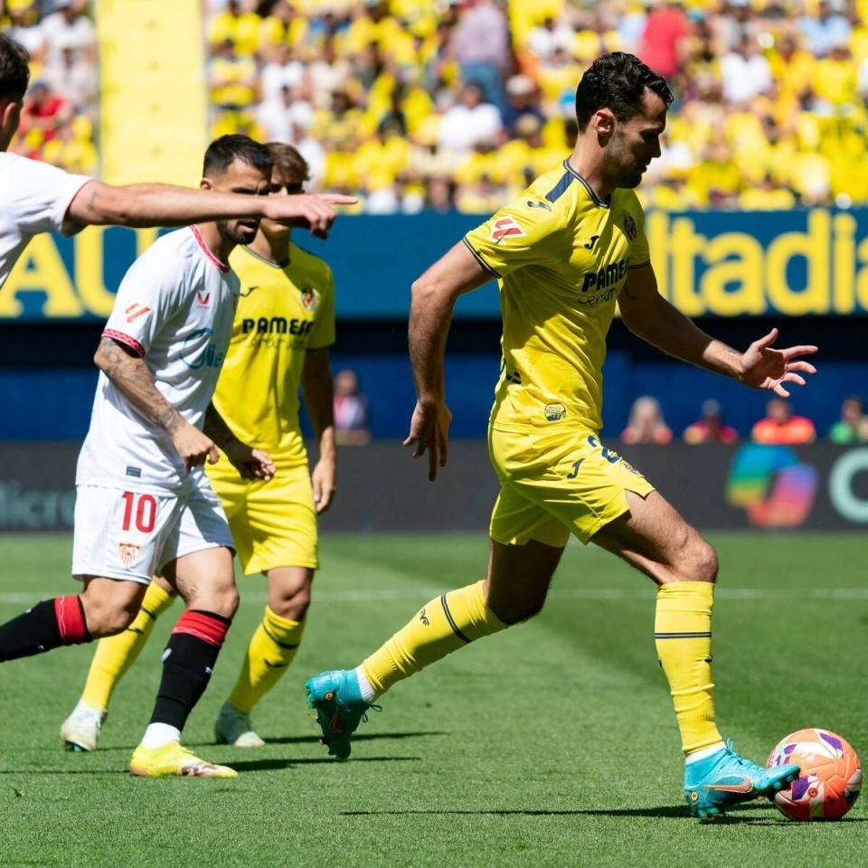 亚博体育官网-转折点!勒沃库森止住颓势,法国杯赛后攻防权衡,气氛紧张,团队化学反应显著