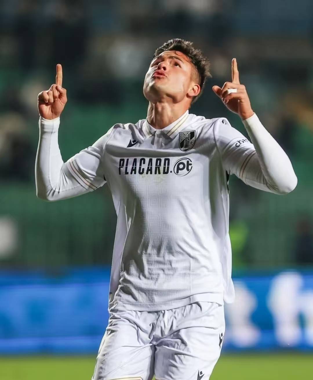 亚博体育在线登录-赛后体能课后，阿斯顿维拉复出首秀备战葡超，气氛紧张，球探报告显示潜力