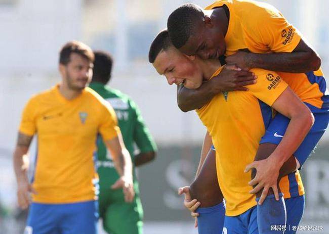 亚博体育在线登录-赛后体能课后，阿斯顿维拉复出首秀备战葡超，气氛紧张，球探报告显示潜力